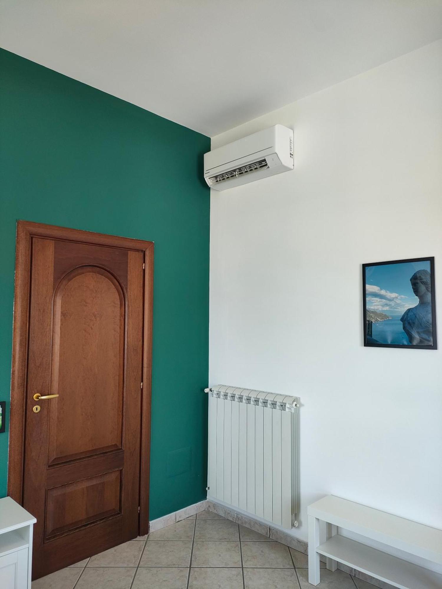 Lilla Housing Castellammare di Stabia Exterior foto