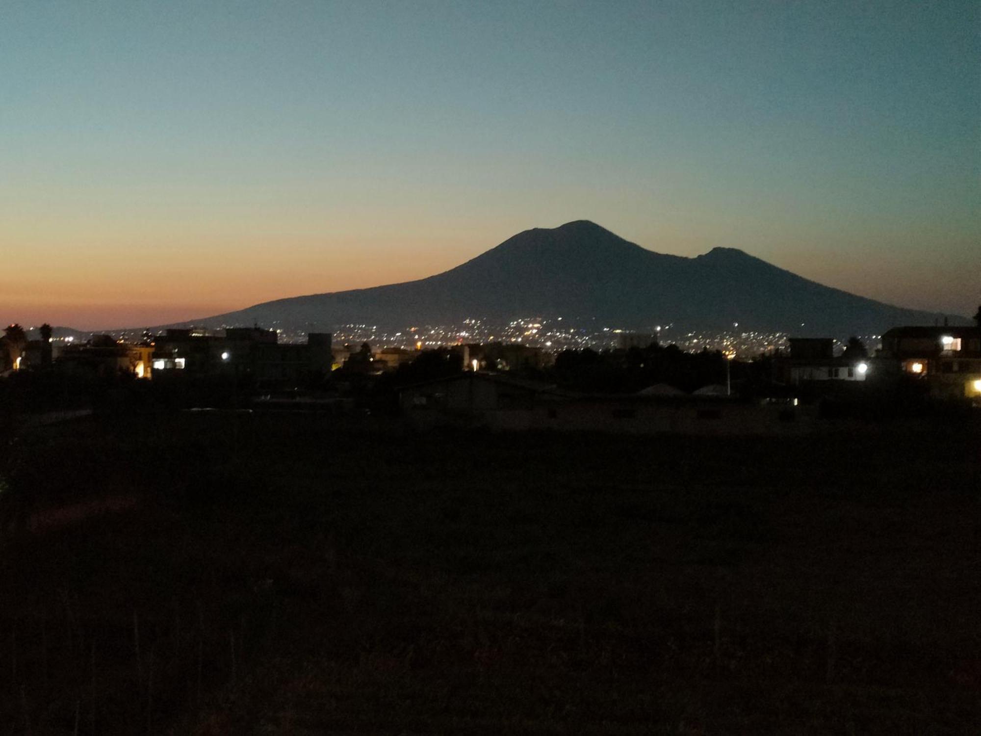 Lilla Housing Castellammare di Stabia Exterior foto