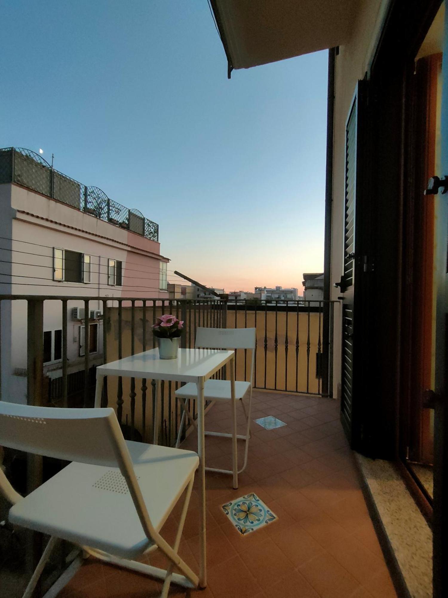 Lilla Housing Castellammare di Stabia Exterior foto